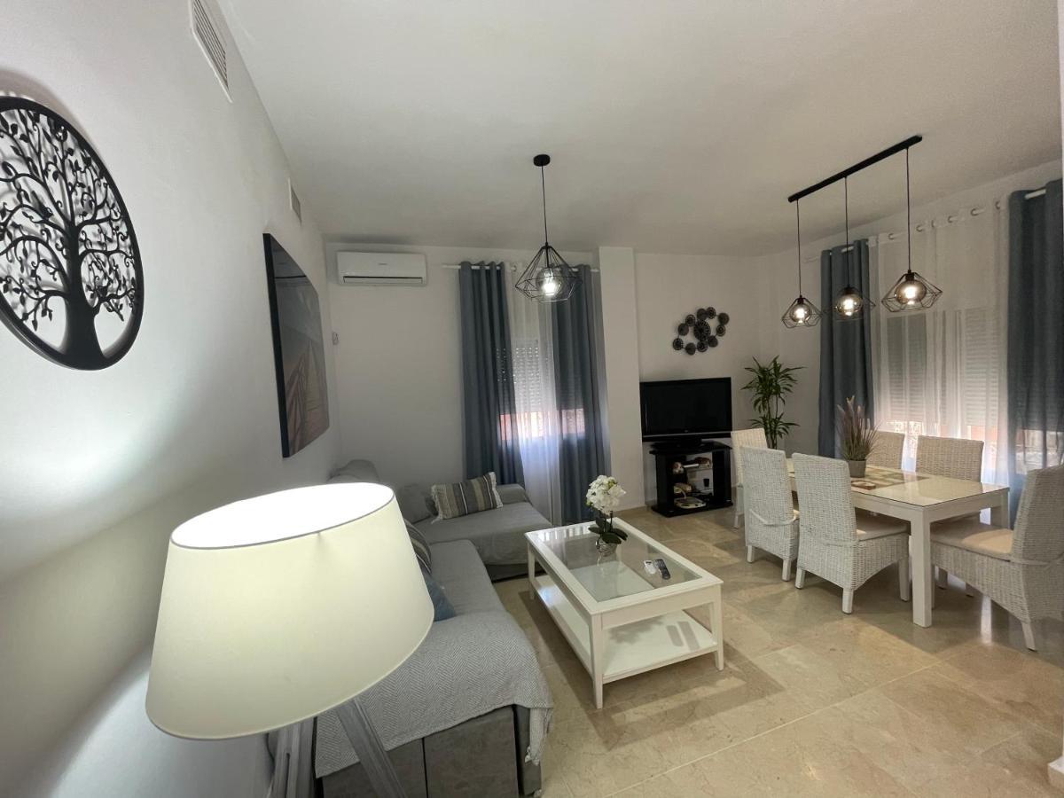 Agradable Casa Independiente Con Piscina * Sevilla